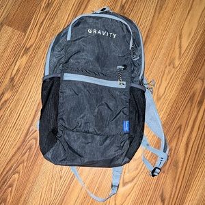 Gravity lightweight gray 30L backpack